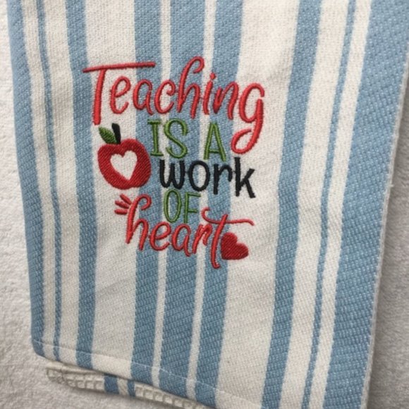 Teacher gift from student - Kitchen towel for teacher - Embroidered tea towel - Picture 3 of 6